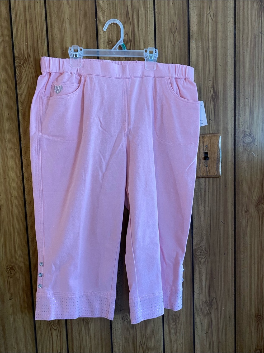 Dream Jeanne Pale Pink Capri Pants